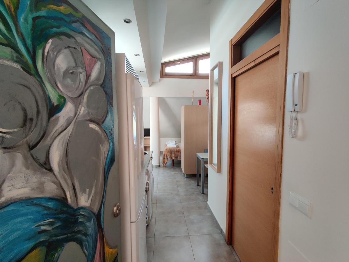 Hin17 Estudio 3 Malaga Bagian luar foto