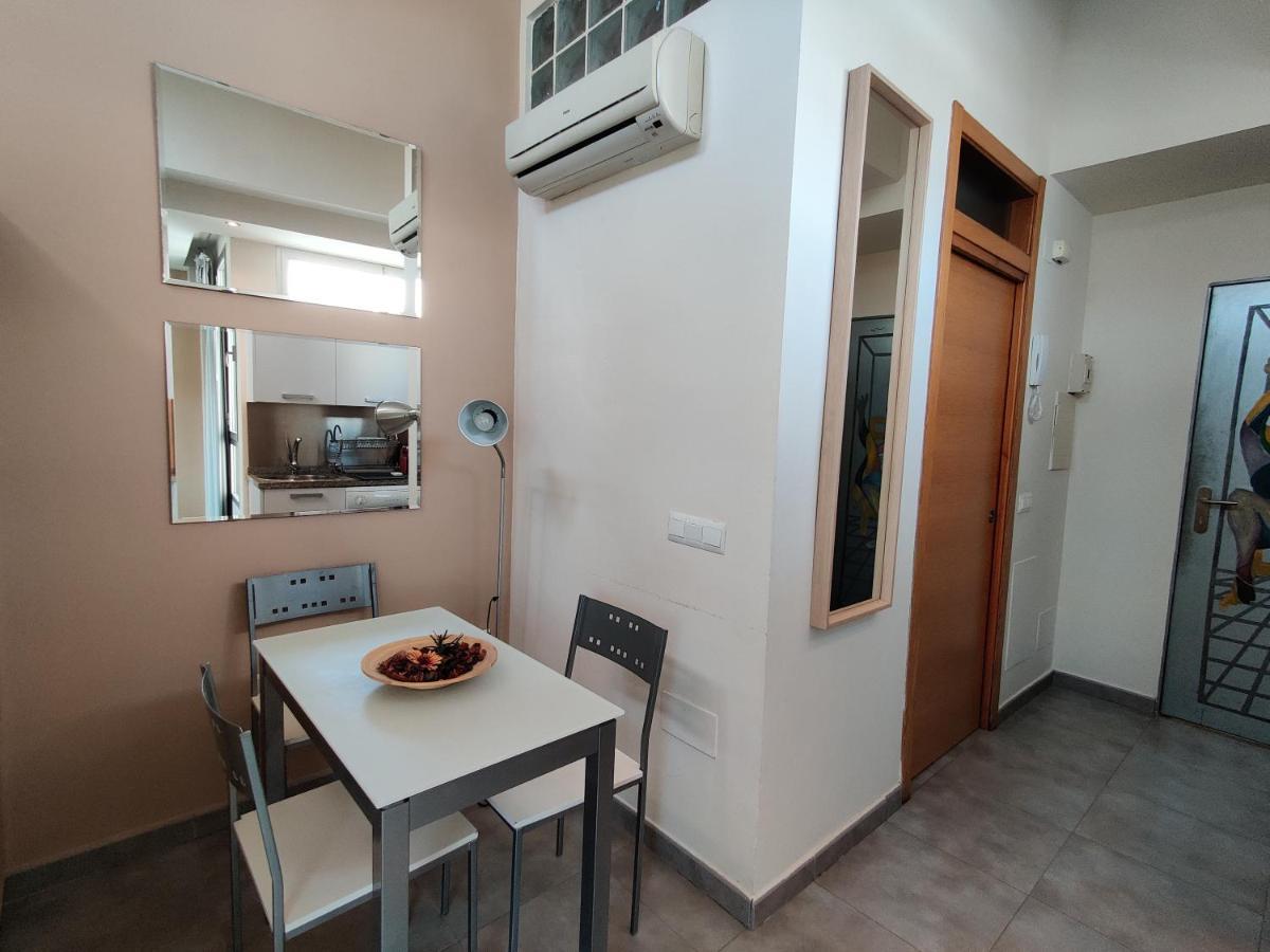Hin17 Estudio 3 Malaga Bagian luar foto